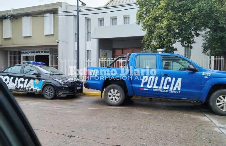 Imagen de Amenazas en escuelas: Santa Fe aplicar&aacute; un protocolo para cobrar el costo de los operativos a los responsables