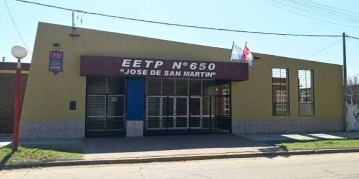 Imagen de Farroni minti&oacute;: La E.E.T.P. N&deg;650 y la N&deg;450 desmintieron las razones que di&oacute; la funcionaria sobre los cursos de la UTN