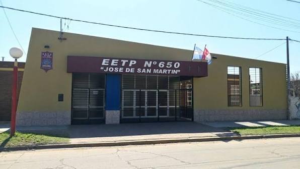Imagen de Farroni minti&oacute;: La E.E.T.P. N&deg;650 y la N&deg;450 desmintieron las razones que di&oacute; la funcionaria sobre los cursos de la UTN
