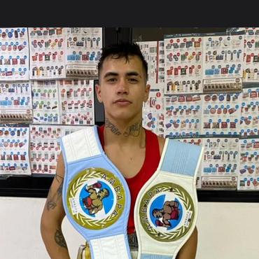 Imagen de Axel Garc&iacute;a, realizar&aacute; sorteos para recaudar dinero y cumplir su sue&ntilde;o de boxear en Chile como Profesional