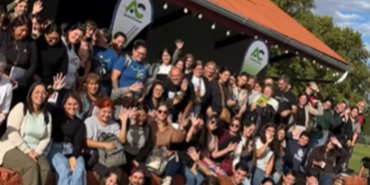 Imagen de M&aacute;s de 100 emprendedores se capacitaron en el CEA