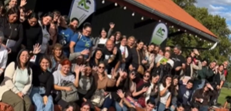 Imagen de M&aacute;s de 100 emprendedores se capacitaron en el CEA