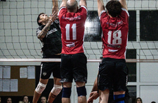 Imagen de Debut con derrota para el v&oacute;ley masculino de Uni&oacute;n ante Normal 3 C en el inicio del campeonato