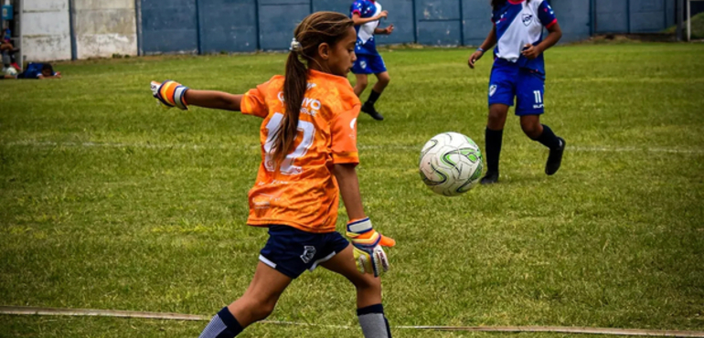 Imagen de F&uacute;tbol Femenino: ASAC juega el domingo ante Pav&oacute;n