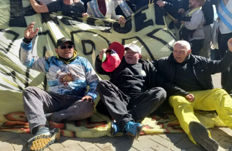 Imagen de &iexcl;Hist&oacute;rico! Un equipo de Arroyo Seco se consagr&oacute; campe&oacute;n de la Fiesta Nacional del Surub&iacute;