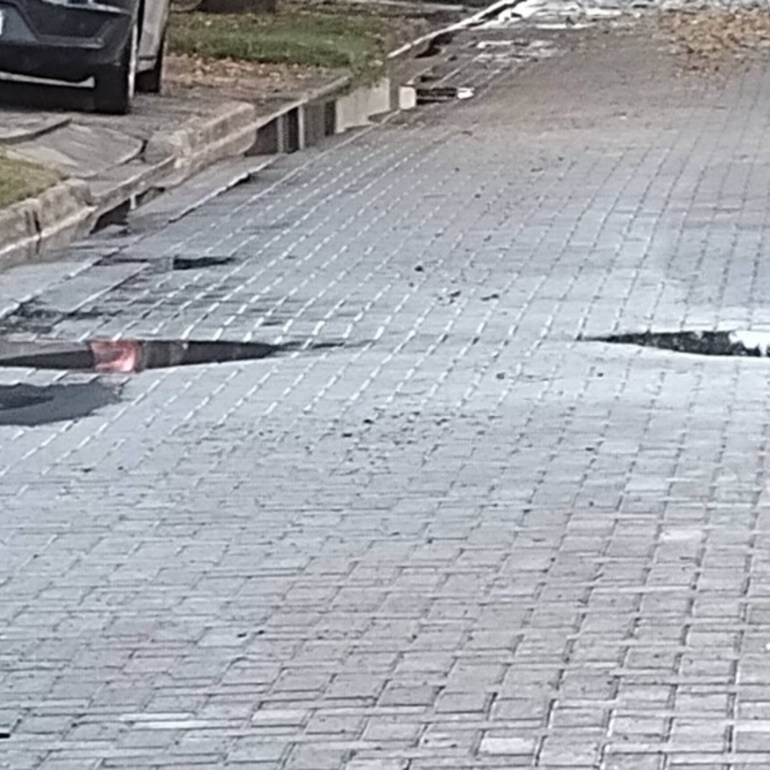 Imagen de Deterioro de calles nuevas y reparaci&oacute;n urgente