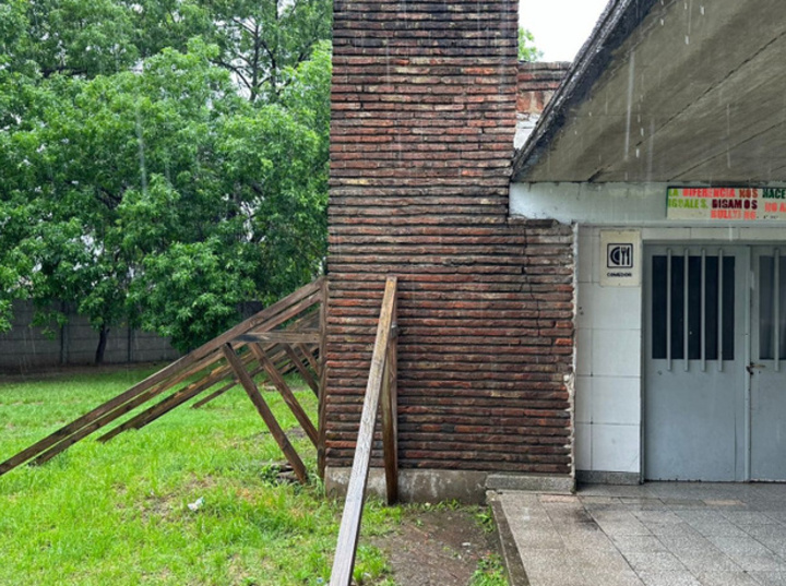 Imagen de Autoridades supervisaron el avance de las obras en el comedor de la Escuela N&deg; 6036
