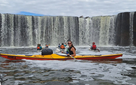 Imagen de La escuela de Kayak del Rowing Club, realiz&oacute; una Traves&iacute;a en el Salto del Pav&oacute;n