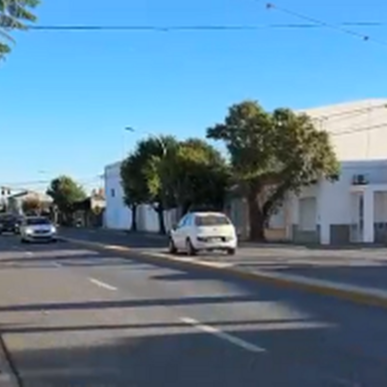 Imagen de Opin&oacute; sobre el reclamo de frentistas de Ruta 21: �Sacando el cantero central no le van a solucionar el problema�