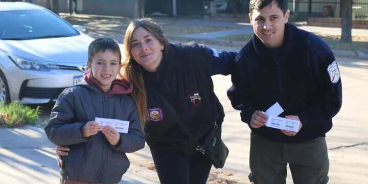 Imagen de Bomberos Voluntarios recaud&oacute; $9 millones con el tradicional �Chancho M&oacute;vil�