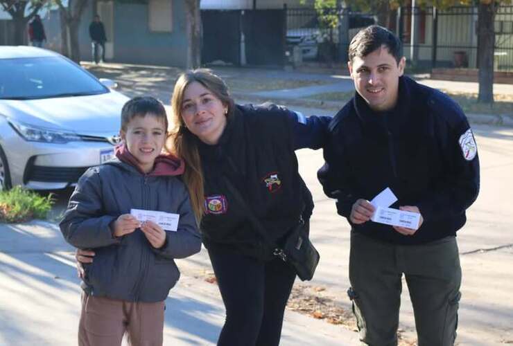 Imagen de Bomberos Voluntarios recaud&oacute; $9 millones con el tradicional �Chancho M&oacute;vil�
