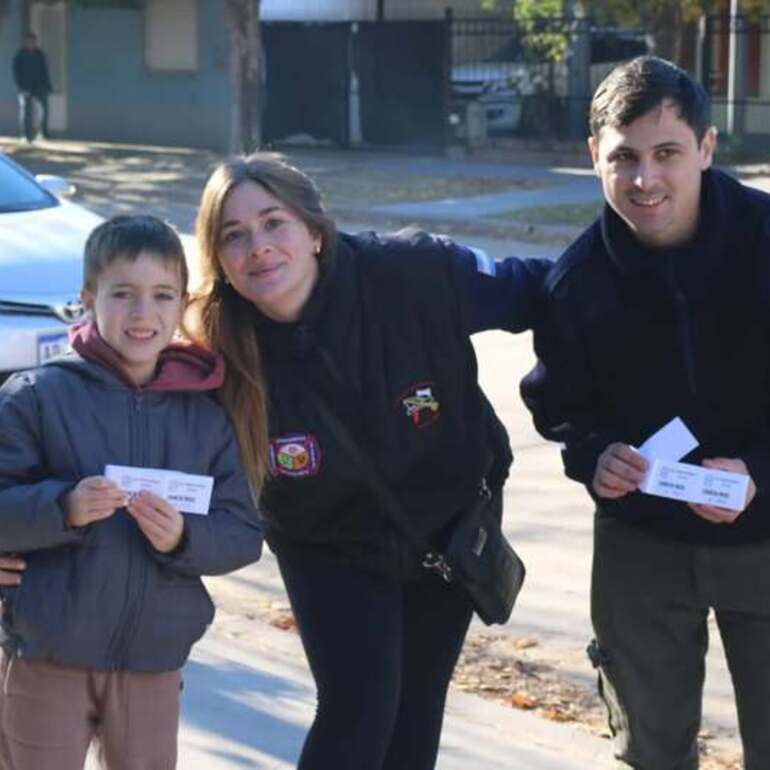 Imagen de Bomberos Voluntarios recaud&oacute; $9 millones con el tradicional �Chancho M&oacute;vil�