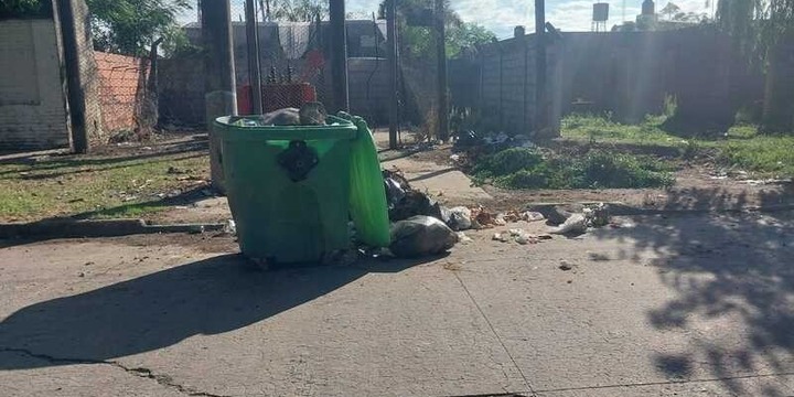 Imagen de Reclaman reposici&oacute;n y reparaci&oacute;n de contenedores de residuos en Arroyo Seco