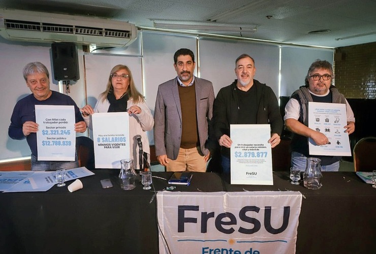 Imagen de El FreSU reclama un salario mínimo vital y móvil de $2.879.877 Imagen de El FreSU reclama un salario mínimo vital y móvil de $2.879.877