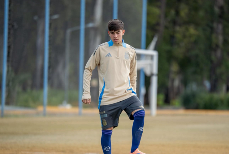 Imagen de Ezequiel Garfagnoli de Fighiera y jugador de Central, convocado para entrenar con la Selecci&oacute;n Argentina Sub-15