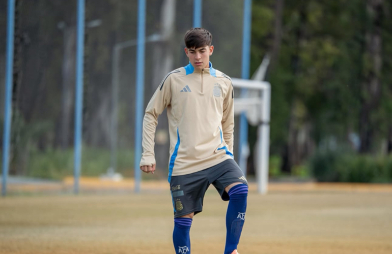 Imagen de Ezequiel Garfagnoli de Fighiera y jugador de Central, convocado para entrenar con la Selecci&oacute;n Argentina Sub-15