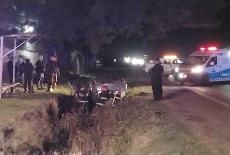 Imagen de Ruta 21: Un autom&oacute;vil volc&oacute; y termin&oacute; en la zanja