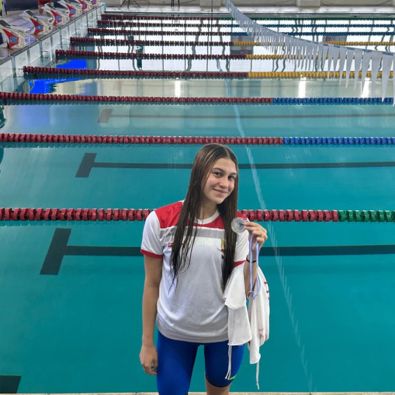 Imagen de Paloma Pollacchi fue subcampeona nacional en 100 mts Pecho en el Campeonato de Cadetes en Santiago del Estero