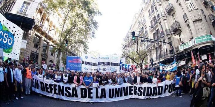 Imagen de Conflicto universitario: Gremios docentes inician un paro nacional de una semana y se paralizan las aulas p&uacute;blicas