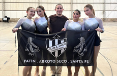 Imagen de Buenos desempe&ntilde;os de patinadoras de Uni&oacute;n en el 3&ordm; torneo cat. B en San Lorenzo