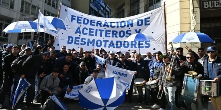 Imagen de Huelga Nacional Aceitera