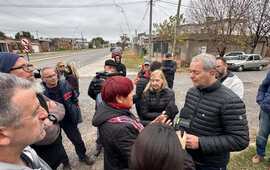 El intendente Daniel Tonelli arrib&oacute; junto a miembros de su gabinete.