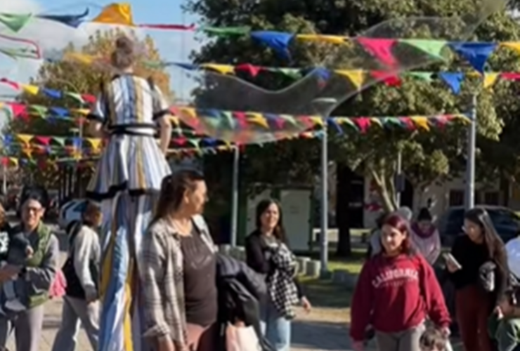 Imagen de Los jardines de infantes locales celebraron su d&iacute;a con una jornada de juegos y alegr&iacute;a en el CEA