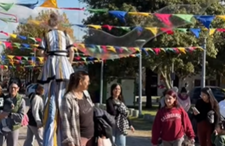 Imagen de Los jardines de infantes locales celebraron su d&iacute;a con una jornada de juegos y alegr&iacute;a en el CEA