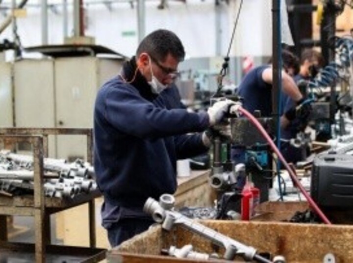 Imagen de Alarma en el motor industrial regional: La actividad metal&uacute;rgica acumula 34 meses de ca&iacute;da consecutiva