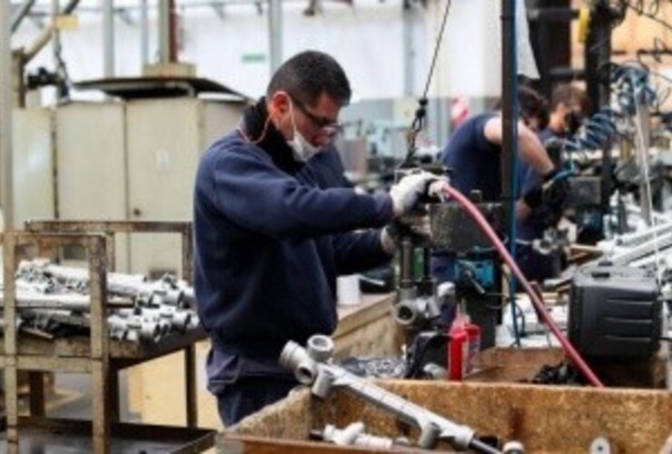 Imagen de Alarma en el motor industrial regional: La actividad metal&uacute;rgica acumula 34 meses de ca&iacute;da consecutiva