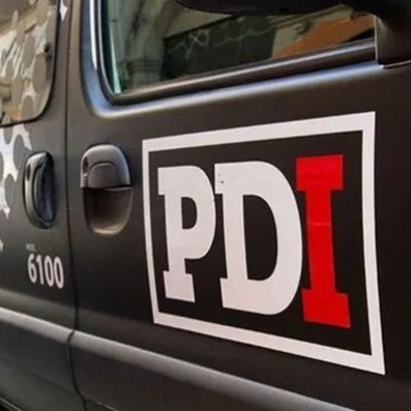 Imagen de Una alumna llev&oacute; marihuana y una balanza a la escuela y la investigaci&oacute;n deriv&oacute; en la detenci&oacute;n de una polic&iacute;a