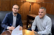 Imagen de Pueblo Esther firm&oacute; un convenio con la UNR para realizar un estudio t&eacute;cnico integral sobre el Canal Urbano