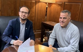 Imagen de Pueblo Esther firm&oacute; un convenio con la UNR para realizar un estudio t&eacute;cnico integral sobre el Canal Urbano
