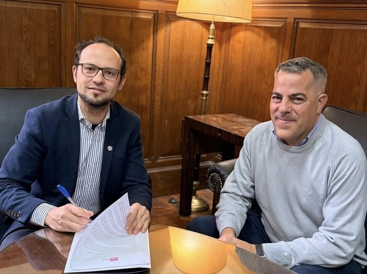 Imagen de Pueblo Esther firm&oacute; un convenio con la UNR para realizar un estudio t&eacute;cnico integral sobre el Canal Urbano