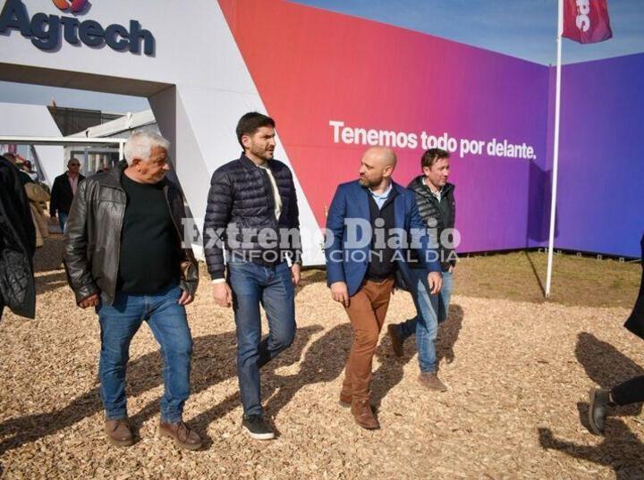 Imagen de Pullaro desembarca en Agroactiva con un histórico fondo de $114.000 millones para la producción y un fuerte alivio fiscal Imagen de Pullaro desembarca en Agroactiva con un histórico fondo de $114.000 millones para la producción y un fuerte alivio fiscal