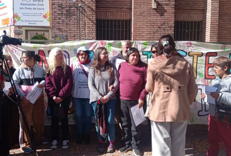 Imagen de Crisis y alarma en Rosario: El Centro de D&iacute;a "Alas" advirti&oacute; que est&aacute; al borde del cierre por falta de fondos