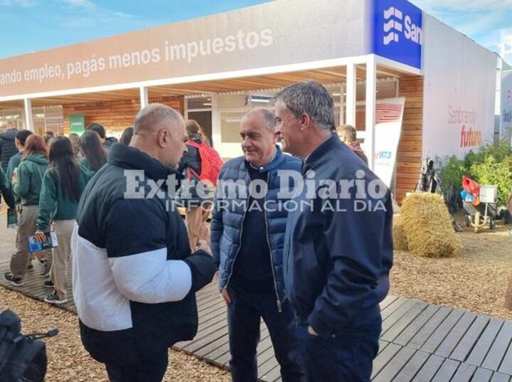 Imagen de Alvear presente en AgroActiva: Parques productivos firmaron un Compromiso con la Innovaci&oacute;n Laboral junto a la Provincia