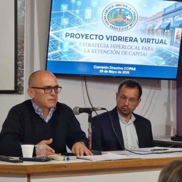 Julio Figueredo y Fernando Purco durante la presentaci&oacute;n oficial de Vidriera Virtual.