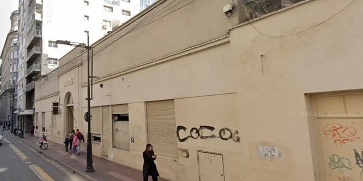 Imagen de Hallaron una bala en un aula de una escuela