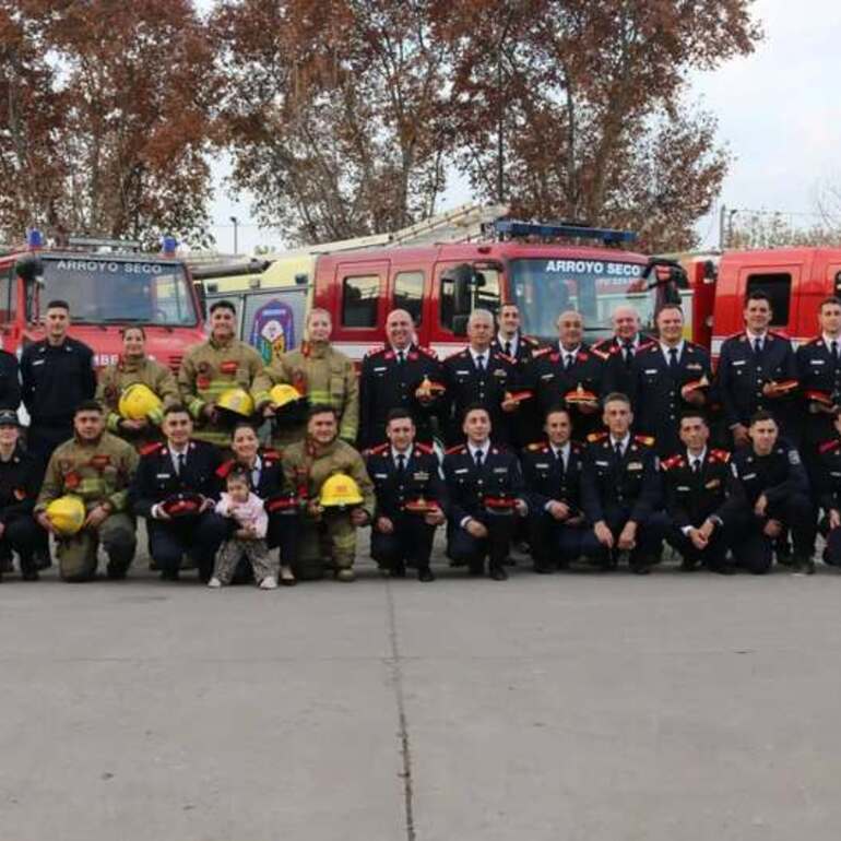 Imagen de Bomberos Voluntarios celebr&oacute; su d&iacute;a con el juramento de seis nuevos integrantes y la presentaci&oacute;n de una unidad 0Km
