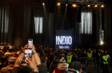 Imagen de Misi&oacute;n cumplida para la &uacute;ltima misa: M&aacute;s de un mill&oacute;n de personas despidieron al Indio Solari en Avellaneda