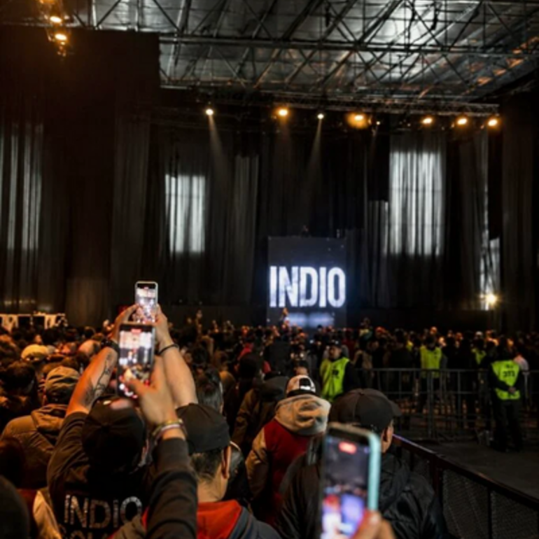 Imagen de Misi&oacute;n cumplida para la &uacute;ltima misa: M&aacute;s de un mill&oacute;n de personas despidieron al Indio Solari en Avellaneda