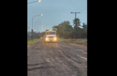 Imagen de Destrozaron un camino reci&eacute;n arreglado en la zona del Bote Club y los vecinos apuntan a una arenera