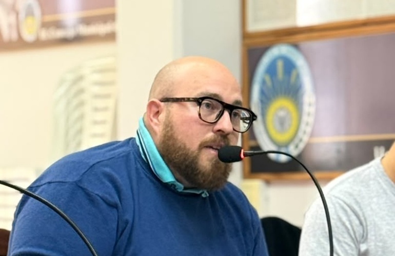 Juli&aacute;n Polinesi, concejal