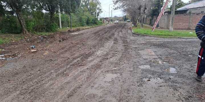 Intransitable. La imagen habla por sí misma, los vecinos no pueden salir de sus casas. Intransitable. La imagen habla por sí misma, los vecinos no pueden salir de sus casas.