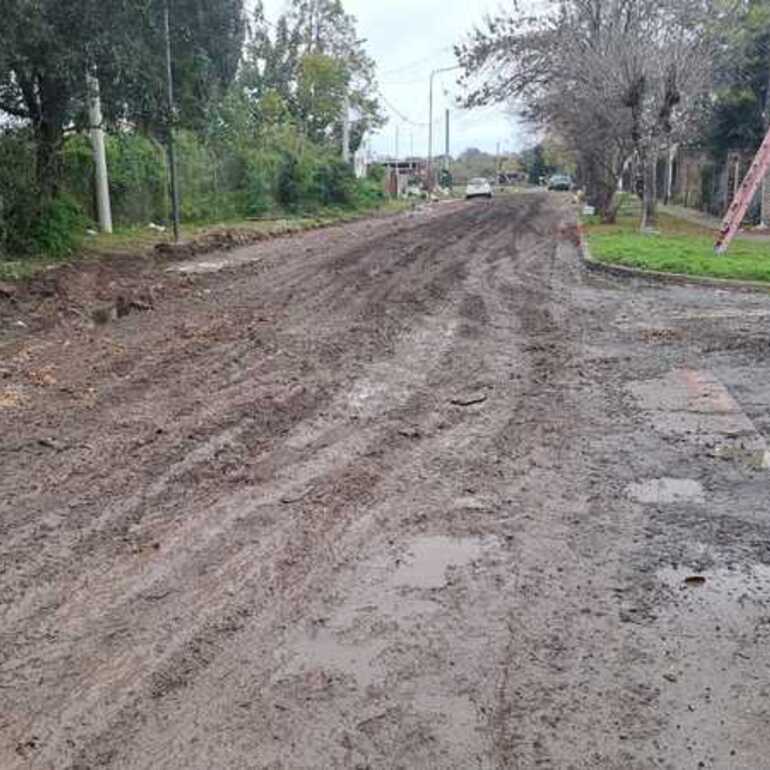 Intransitable. La imagen habla por s&iacute; misma, los vecinos no pueden salir de sus casas.