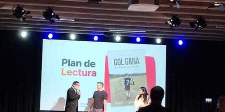 Imagen de Con fuerte respaldo provincial, Dami&aacute;n Andreoli present&oacute; su libro en el Museo del Deporte Santafesino