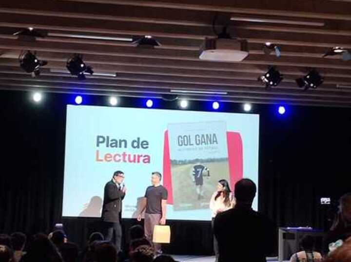 Imagen de Con fuerte respaldo provincial, Damián Andreoli presentó su libro en el Museo del Deporte Santafesino Imagen de Con fuerte respaldo provincial, Damián Andreoli presentó su libro en el Museo del Deporte Santafesino