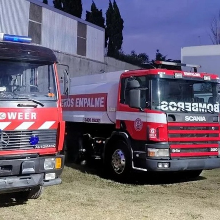 Imagen de Con un nuevo cami&oacute;n, los Bomberos de Empalme celebraron su d&iacute;a junto a los vecinos