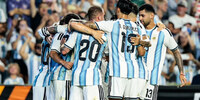 Imagen de Argentina cerr&oacute; su preparaci&oacute;n con una goleada y ya piensa en el Mundial